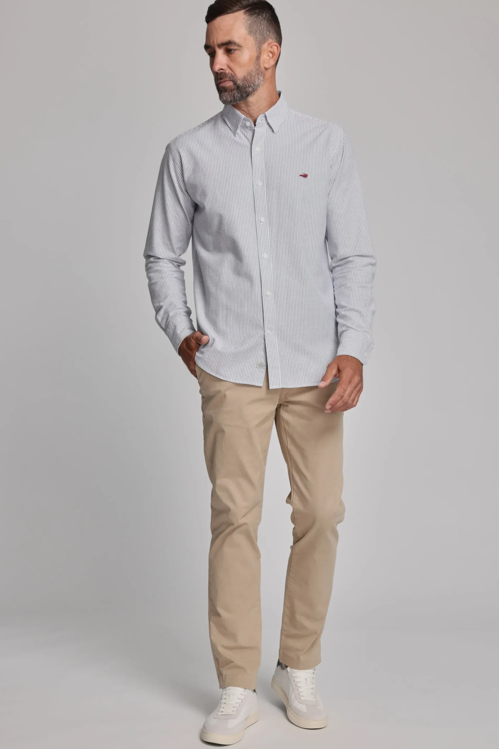 Barkers Straight Fit Pants|Tapered & Slim Fit Pants^Carnaby Chino SAND