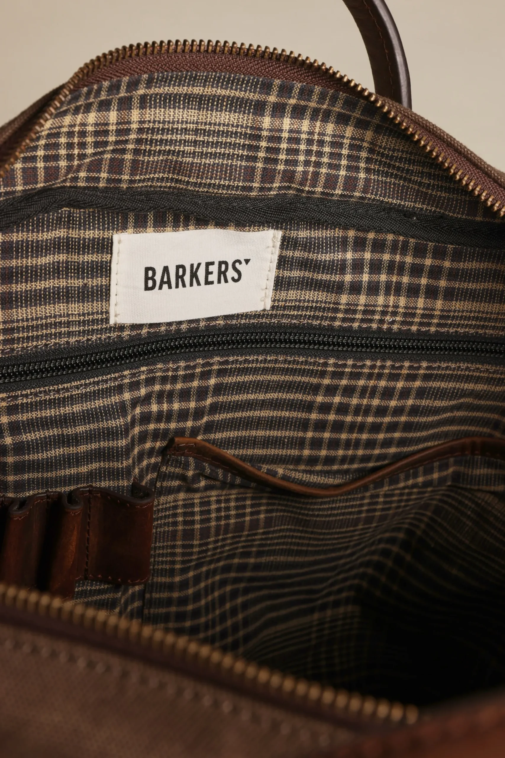 Barkers Leather Goods|Bags & Luggage^Redford Canvas Laptop Bag