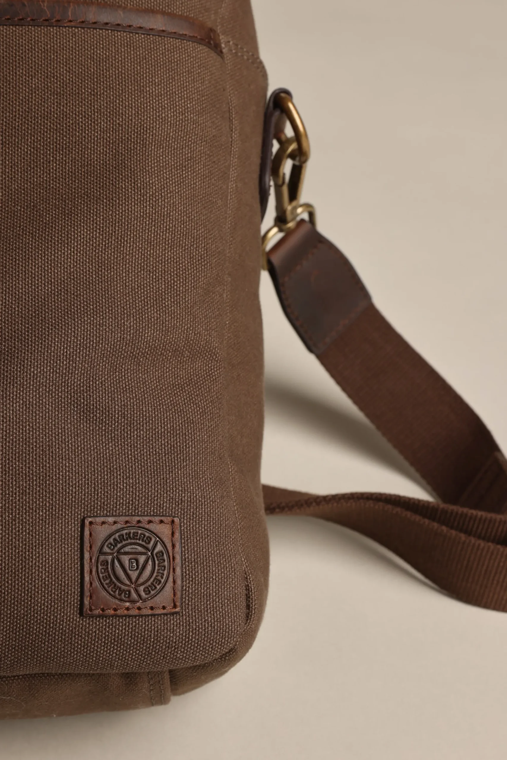 Barkers Leather Goods|Bags & Luggage^Redford Canvas Laptop Bag